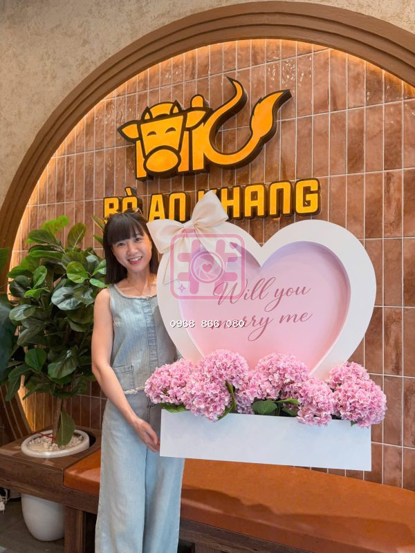 Khung check in cầu hôn